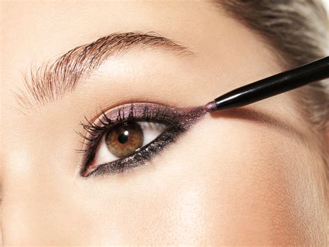 brown eyeliner for eyes.